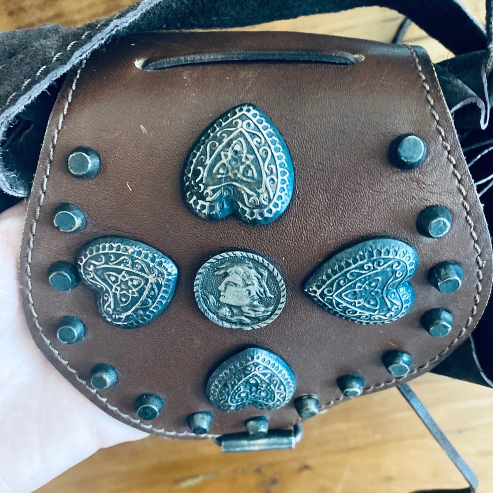 Vintage leather crossbody pouchette bag - Picture 3 of 4